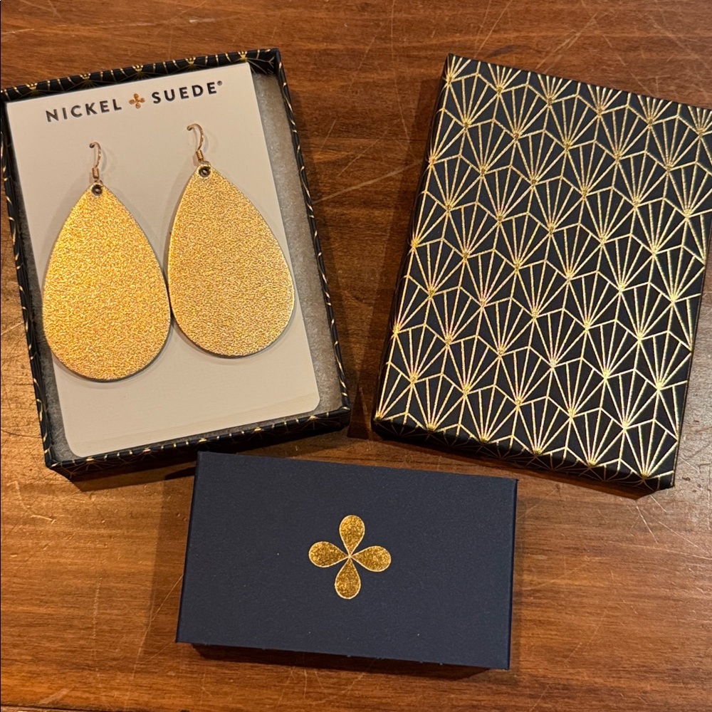 NIP Nickel & Suede Gold Satin Leather Earrings Small 2” Jewelry Casual GIFT